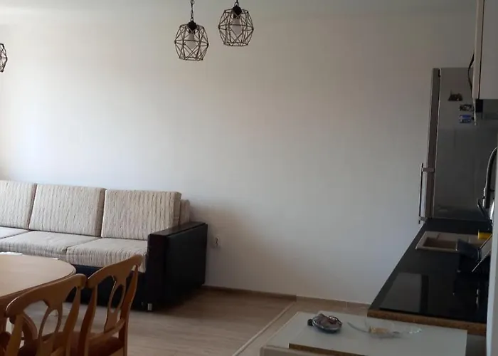 студио приятели Царево